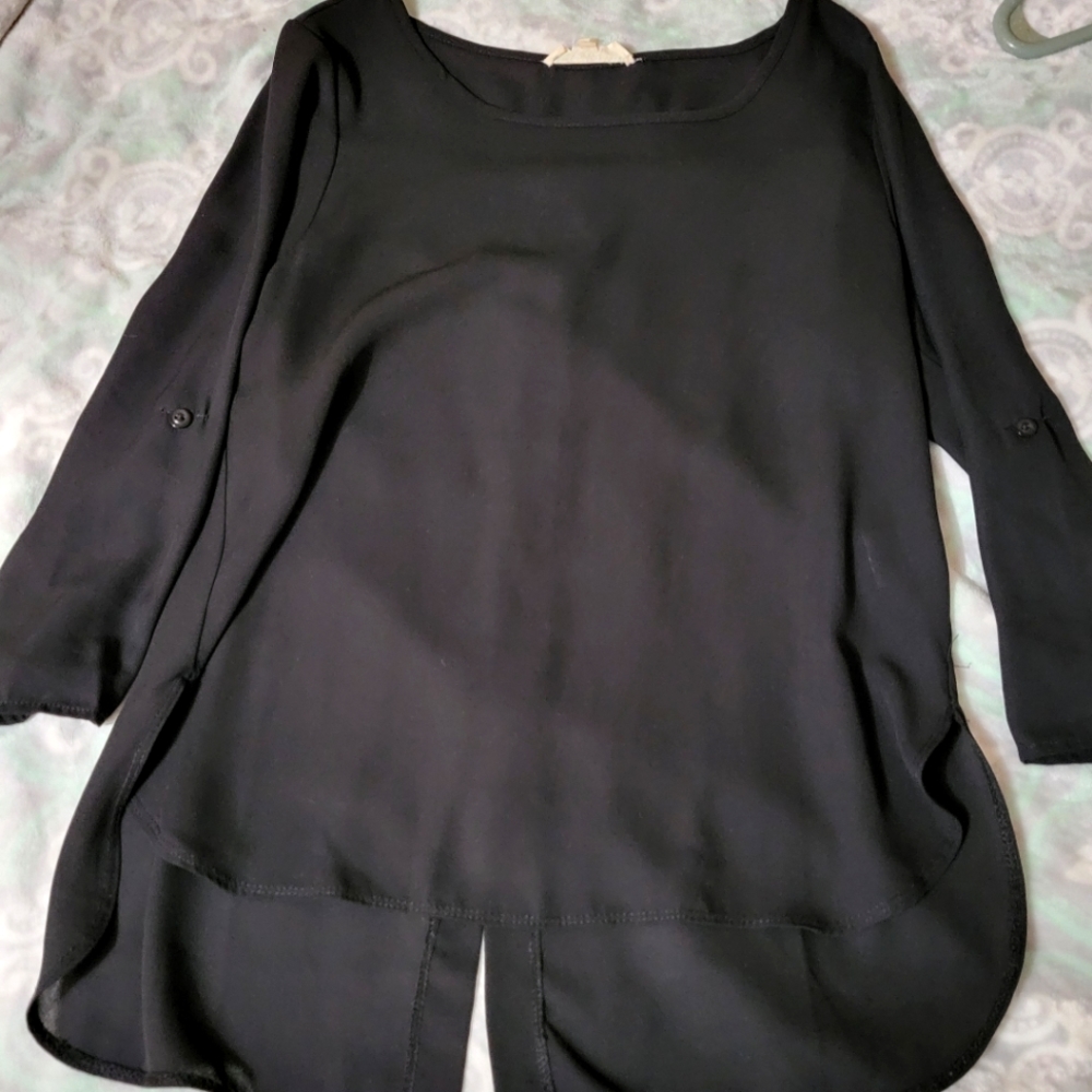 Pink rose black shirt size M